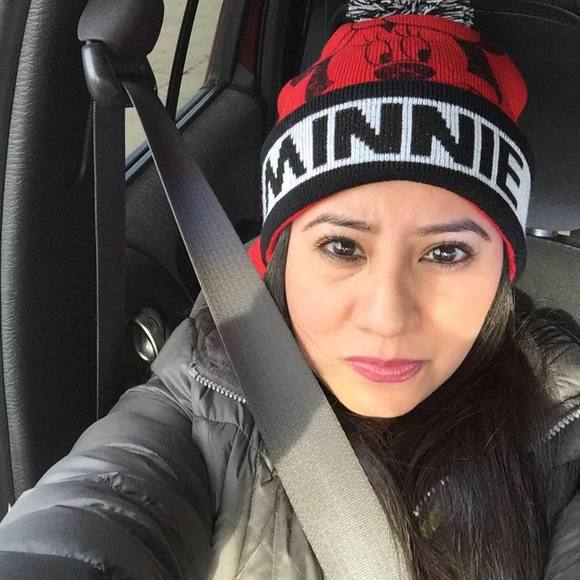 Meet your Posher, Ruth - Picture 1 of 1